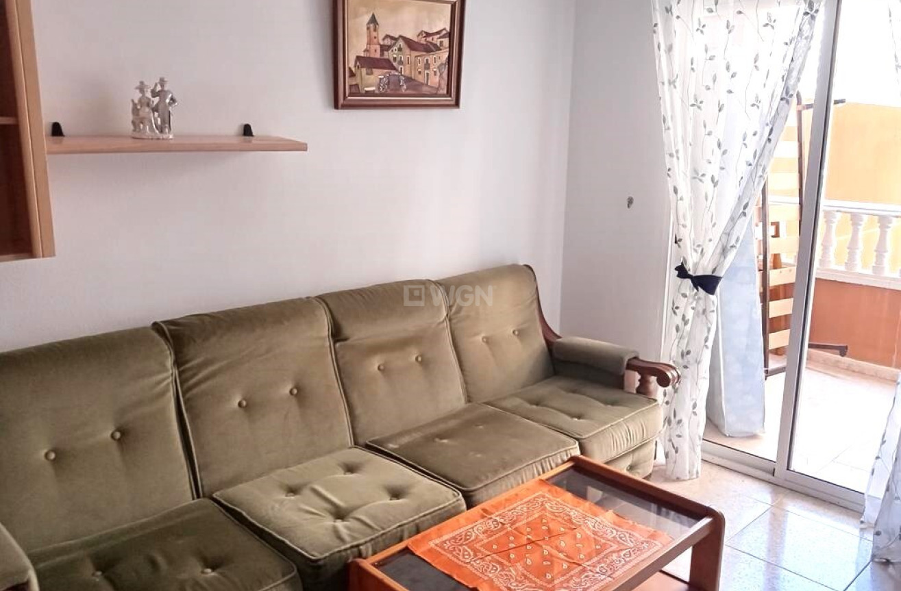 Odsprzedaż - Mieszkanie w bloku - Torrevieja - El Molino