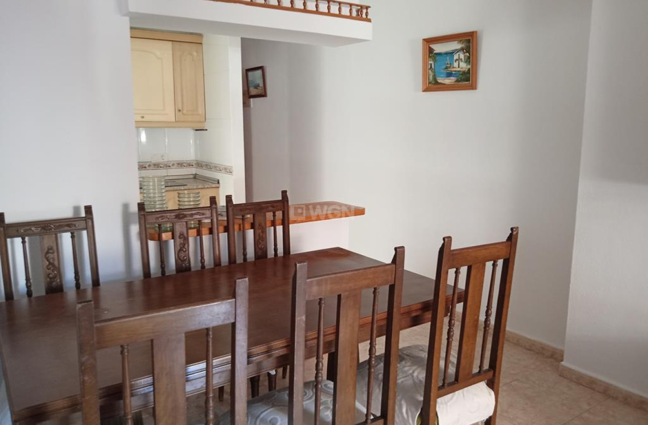 Odsprzedaż - Mieszkanie w bloku - Torrevieja - El Molino