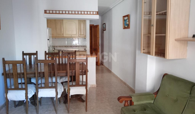 Odsprzedaż - Mieszkanie w bloku - Torrevieja - El Molino