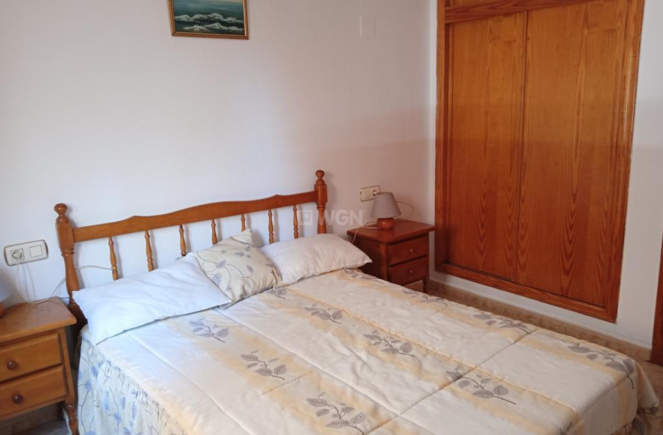 Odsprzedaż - Mieszkanie w bloku - Torrevieja - El Molino