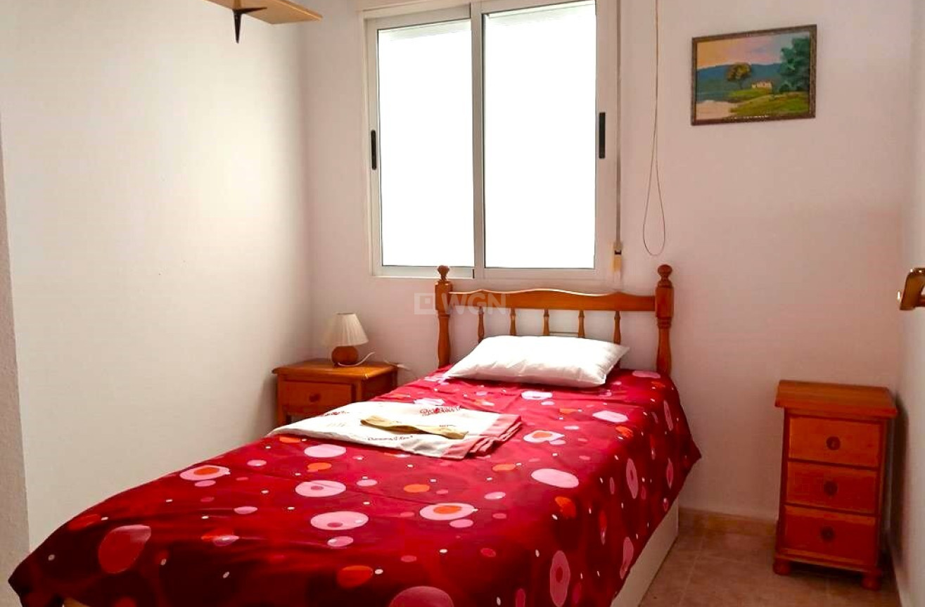 Odsprzedaż - Mieszkanie w bloku - Torrevieja - El Molino