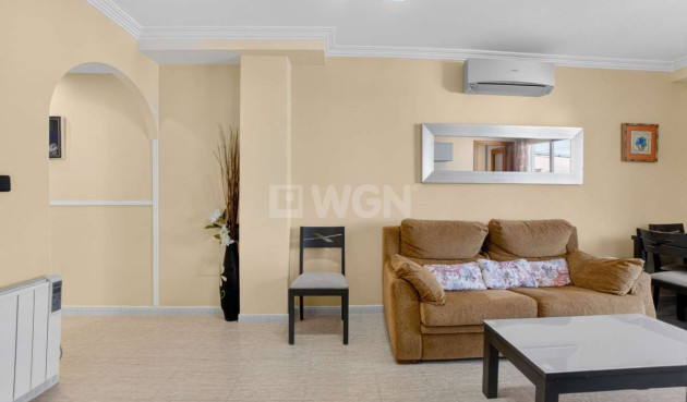 Odsprzedaż - Mieszkanie w bloku - Torrevieja - Costa Blanca