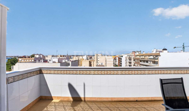 Odsprzedaż - Mieszkanie w bloku - Torrevieja - Costa Blanca