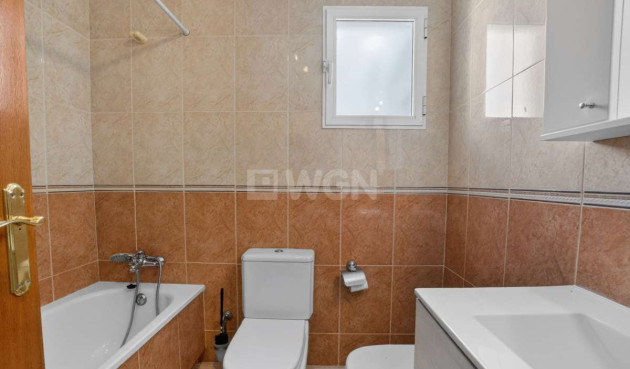 Odsprzedaż - Mieszkanie w bloku - Torrevieja - Costa Blanca