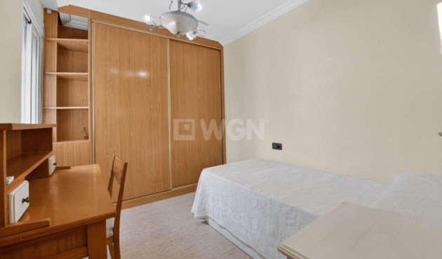 Odsprzedaż - Mieszkanie w bloku - Torrevieja - Costa Blanca
