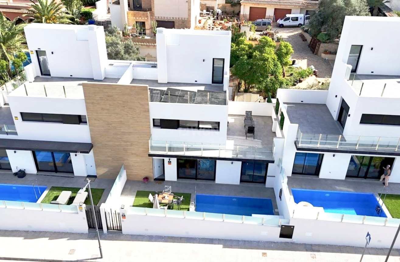 Odsprzedaż - Villa - Villamartin - Costa Blanca