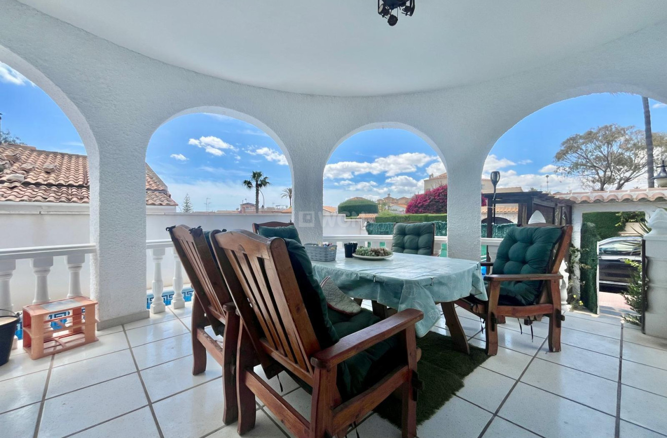 Odsprzedaż - Villa - Orihuela Costa - La Florida