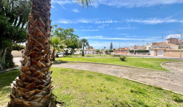 Odsprzedaż - Villa - Orihuela Costa - La Florida