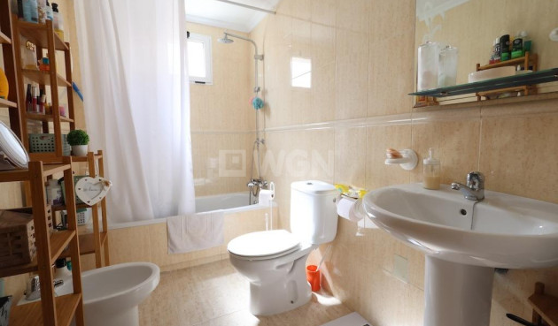 Odsprzedaż - Mieszkanie w bloku - Torrevieja - Costa Blanca