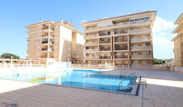 Odsprzedaż - Mieszkanie w bloku - Torrevieja - Costa Blanca