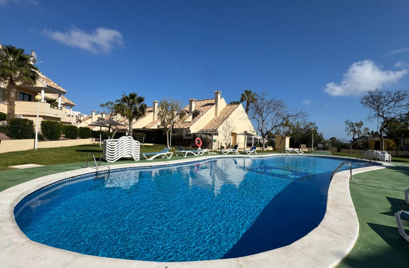 Odsprzedaż - Mieszkanie w bloku - Orihuela Costa - Villamartín-las Filipinas