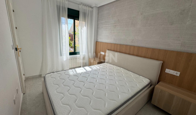 Odsprzedaż - Mieszkanie w bloku - Orihuela Costa - Villamartín-las Filipinas