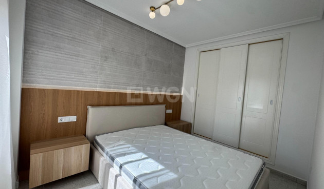 Odsprzedaż - Mieszkanie w bloku - Orihuela Costa - Villamartín-las Filipinas