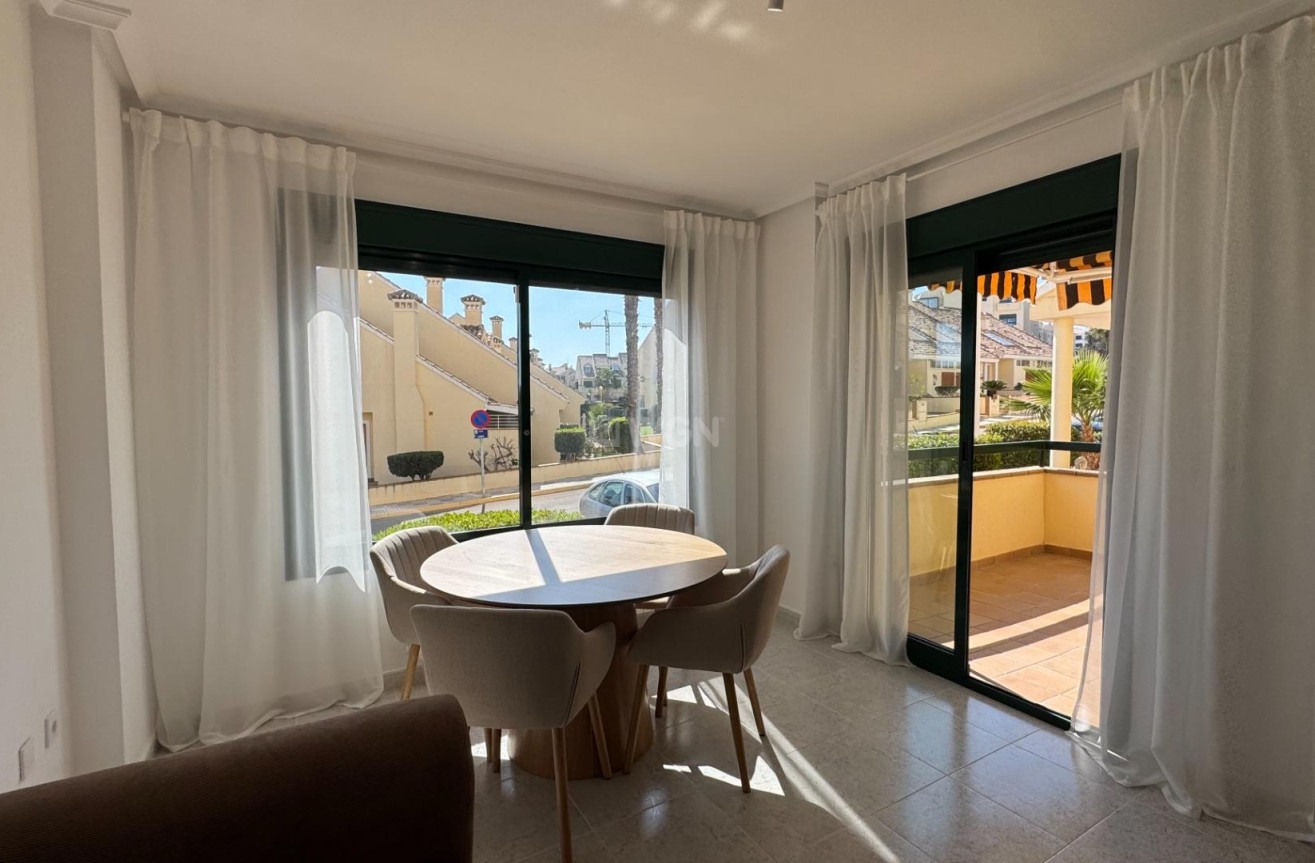 Odsprzedaż - Mieszkanie w bloku - Orihuela Costa - Villamartín-las Filipinas