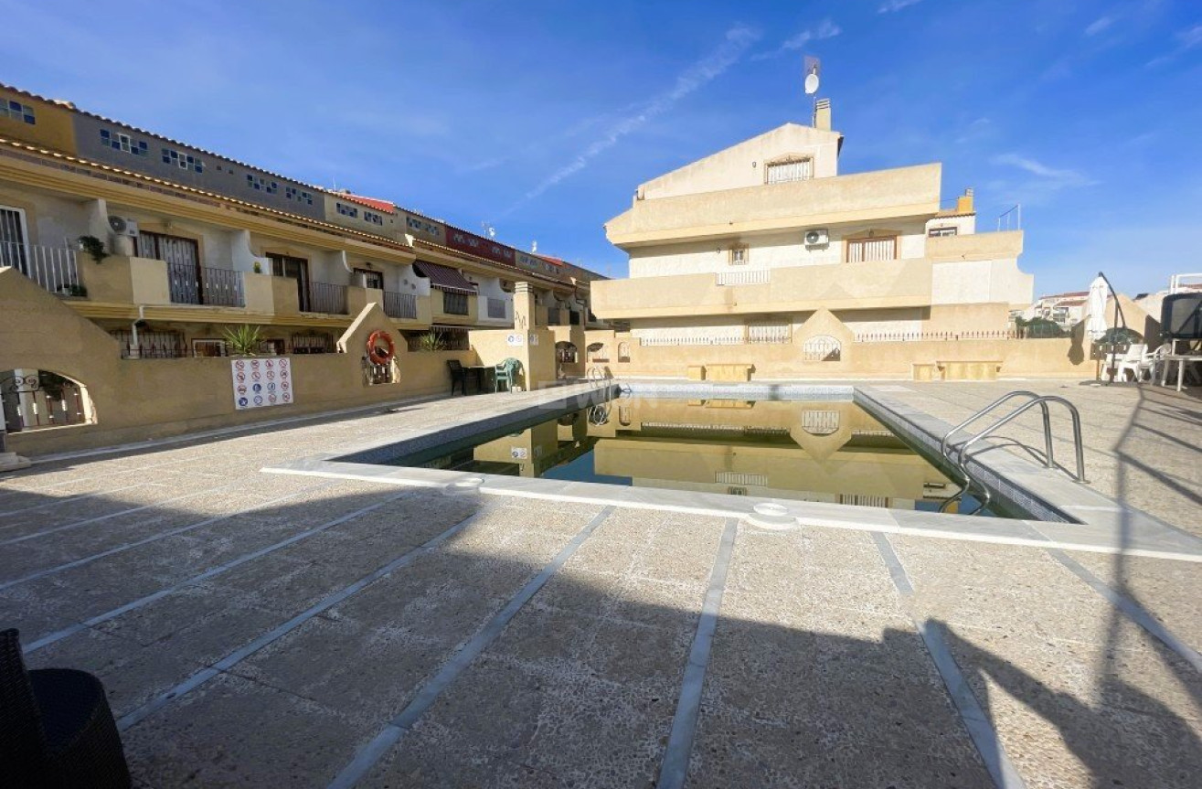 Odsprzedaż - Kamienica - Orihuela Costa - Costa Blanca