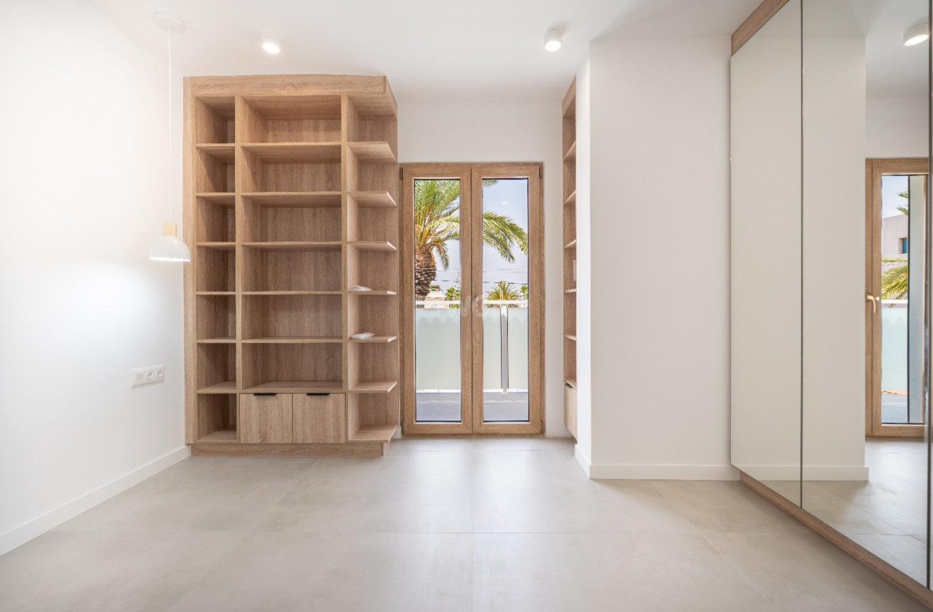 Odsprzedaż - Villa - Orihuela Costa - Cabo Roig