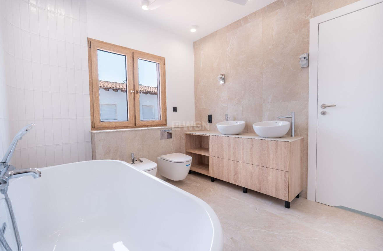 Odsprzedaż - Villa - Orihuela Costa - Cabo Roig