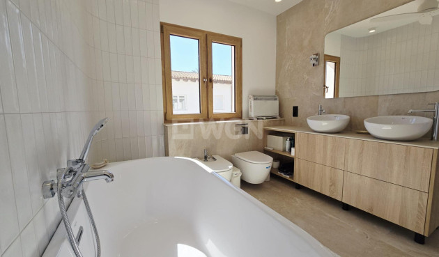 Odsprzedaż - Villa - Orihuela Costa - Cabo Roig