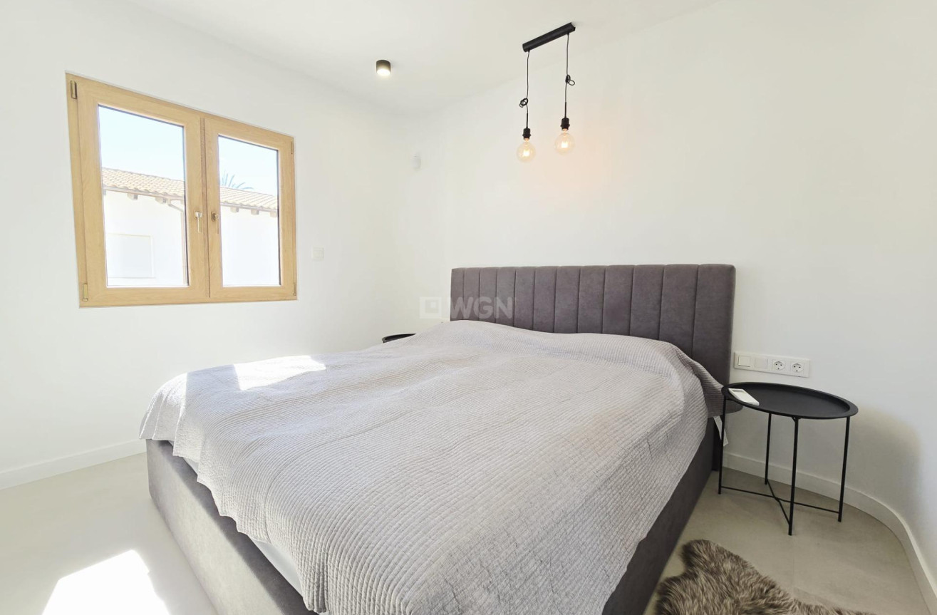 Odsprzedaż - Villa - Orihuela Costa - Cabo Roig