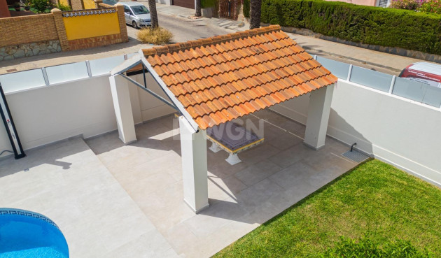 Odsprzedaż - Villa - Orihuela Costa - Cabo Roig