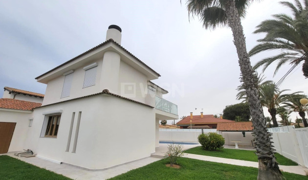 Odsprzedaż - Villa - Orihuela Costa - Cabo Roig