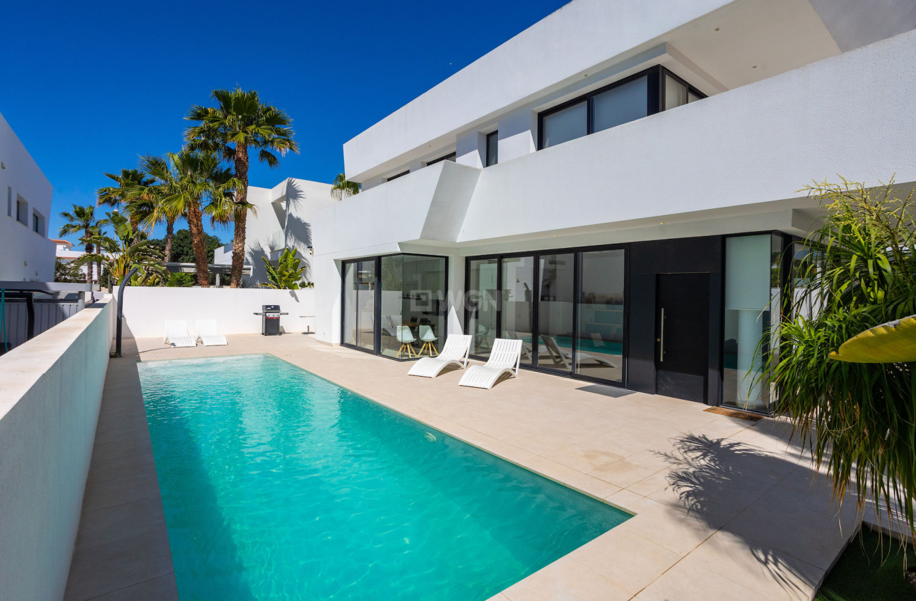 Odsprzedaż - Villa - Ciudad Quesada - Costa Blanca