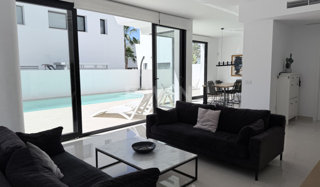 Odsprzedaż - Villa - Ciudad Quesada - Costa Blanca