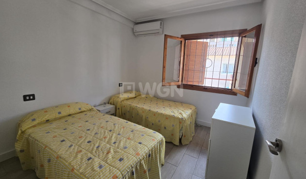 Resale - Apartment / flat - Torrevieja
