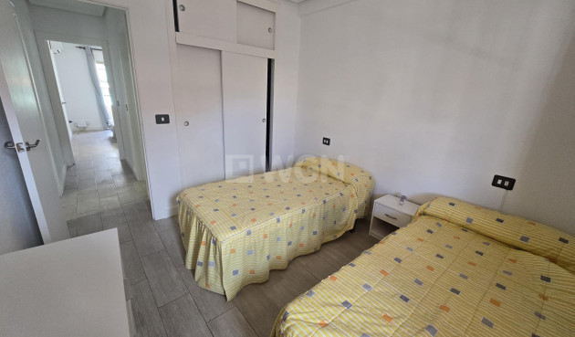 Resale - Apartment / flat - Torrevieja