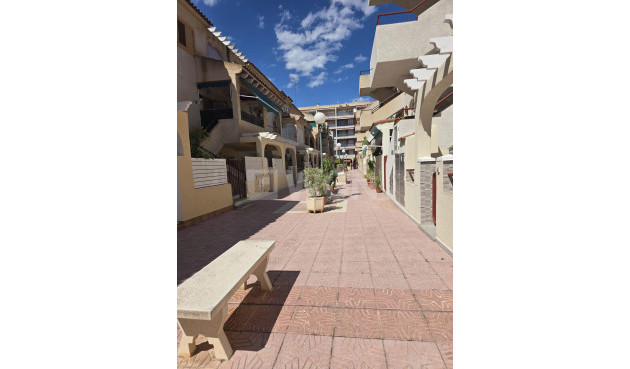 Resale - Apartment / flat - Torrevieja