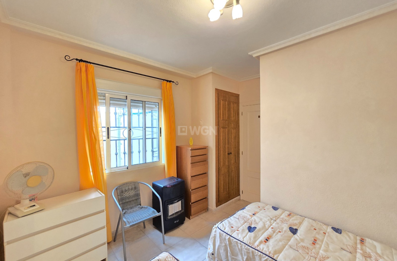 Odsprzedaż - Mieszkanie w bloku - Orihuela Costa - Costa Blanca