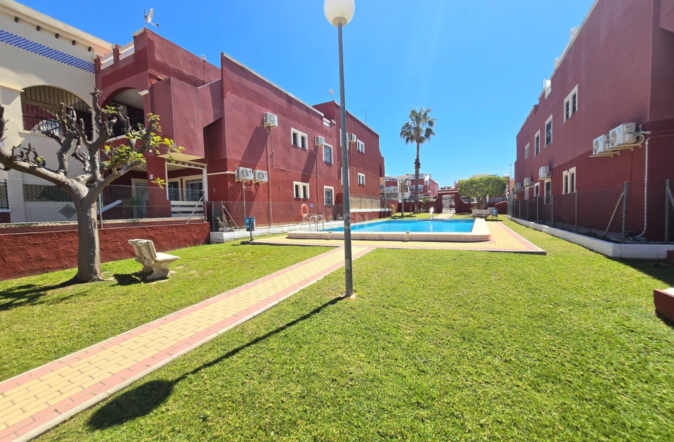 Odsprzedaż - Mieszkanie w bloku - Orihuela Costa - Costa Blanca