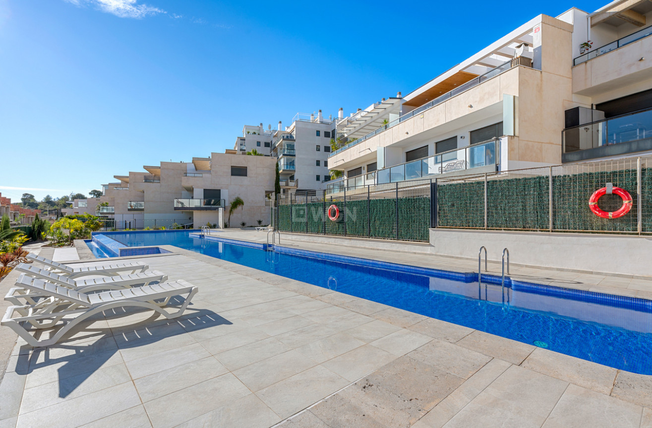 Odsprzedaż - Mieszkanie w bloku - Campoamor - Costa Blanca