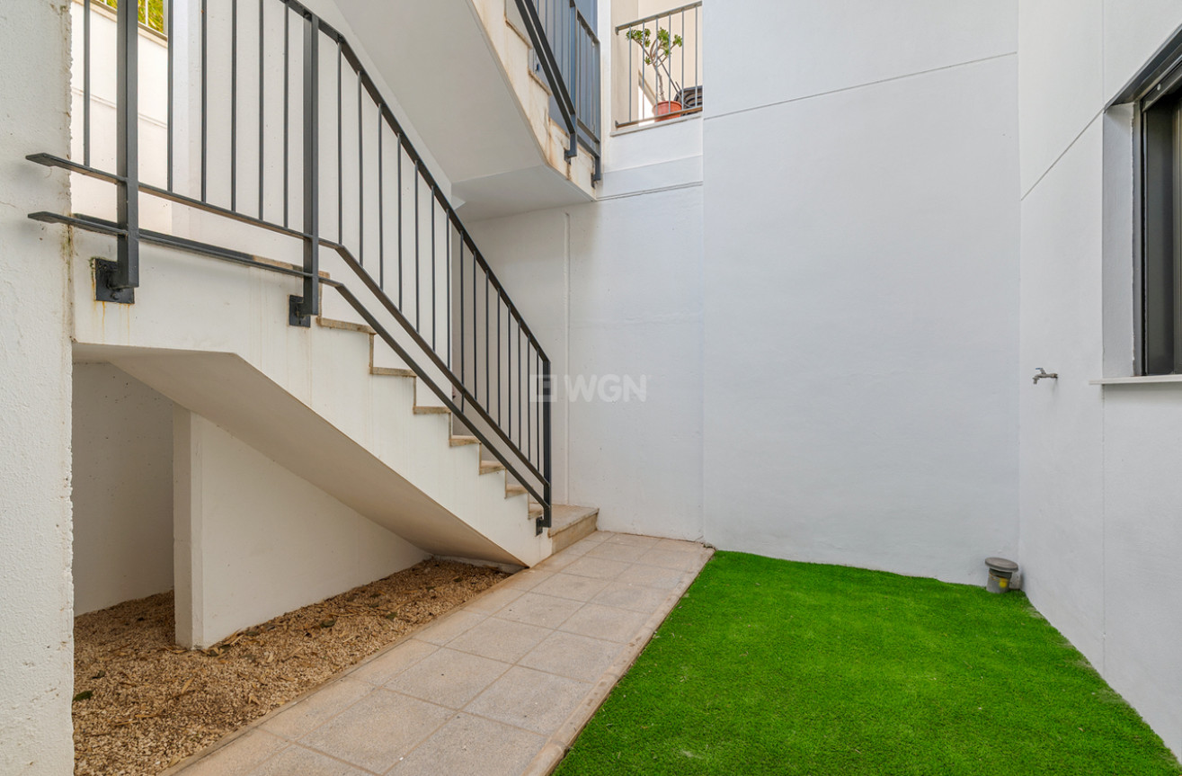 Odsprzedaż - Mieszkanie w bloku - Campoamor - Costa Blanca
