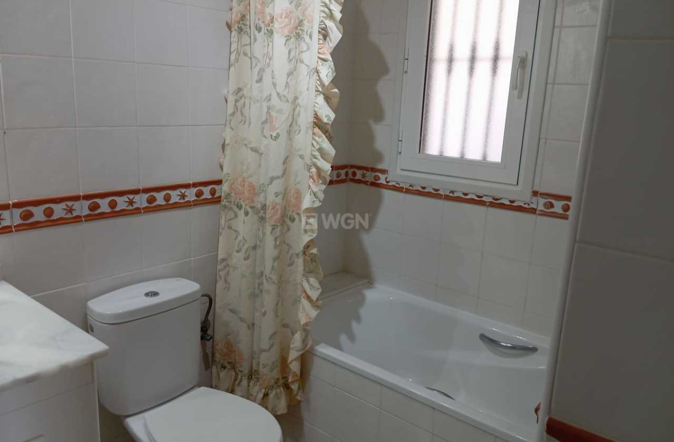 Odsprzedaż - Mieszkanie w bloku - Villamartin - Costa Blanca