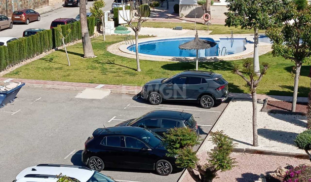Odsprzedaż - Mieszkanie w bloku - Villamartin - Costa Blanca