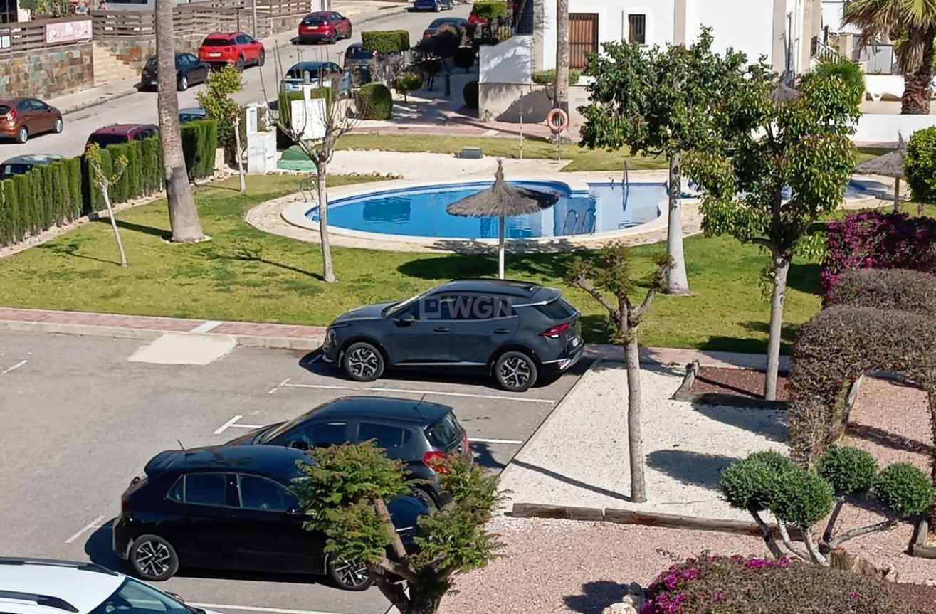 Odsprzedaż - Mieszkanie w bloku - Villamartin - Costa Blanca