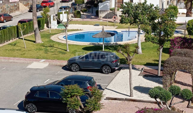 Odsprzedaż - Mieszkanie w bloku - Villamartin - Costa Blanca