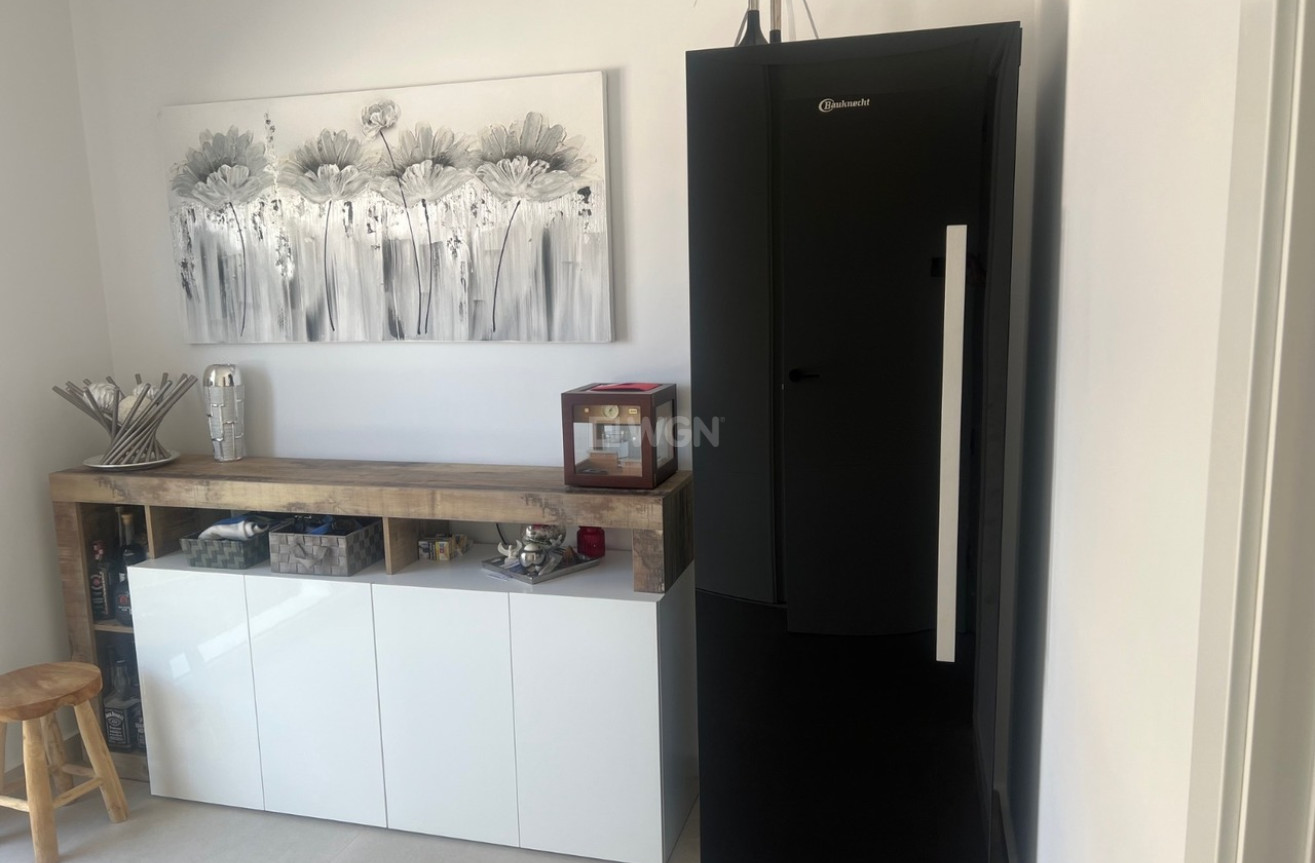 Odsprzedaż - Villa - Los Montesinos - Costa Blanca