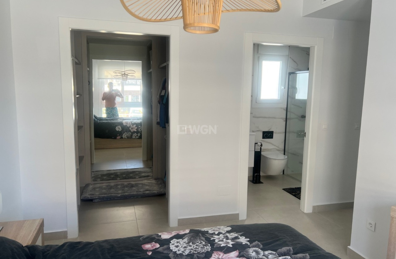 Odsprzedaż - Villa - Los Montesinos - Costa Blanca