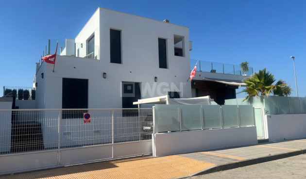 Odsprzedaż - Villa - Los Montesinos - Costa Blanca