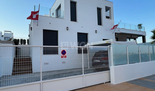 Odsprzedaż - Villa - Los Montesinos - Costa Blanca