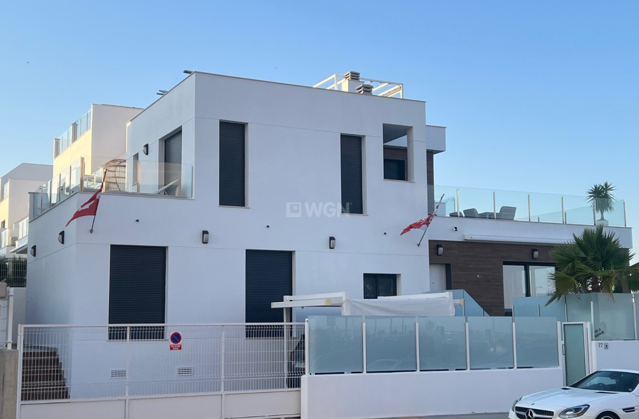 Odsprzedaż - Villa - Los Montesinos - Costa Blanca