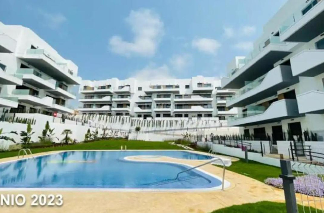 Odsprzedaż - Mieszkanie w bloku - Villamartin - Costa Blanca
