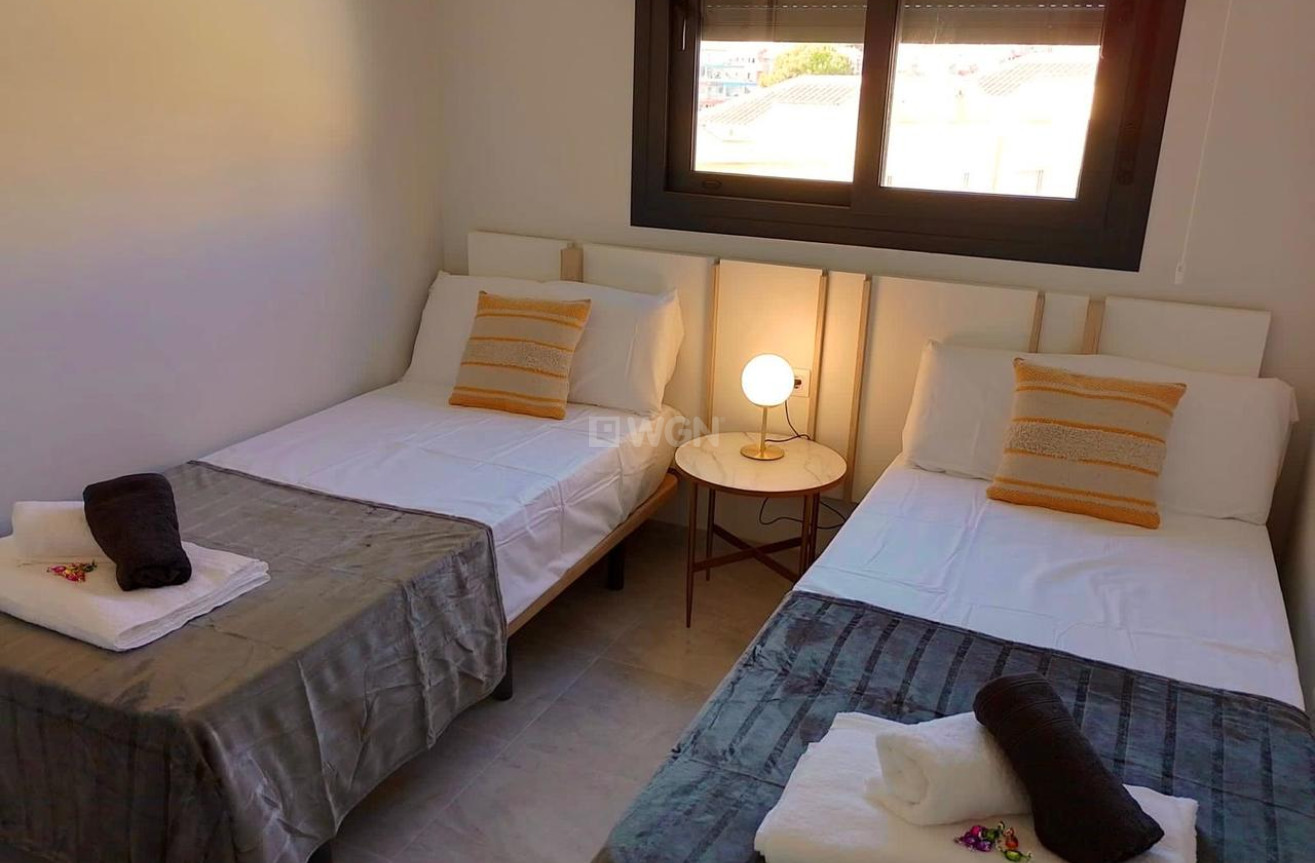 Odsprzedaż - Mieszkanie w bloku - Villamartin - Costa Blanca
