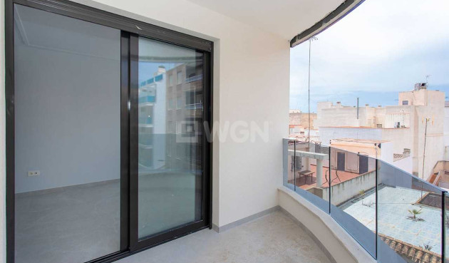 Odsprzedaż - Mieszkanie w bloku - Torrevieja - Costa Blanca