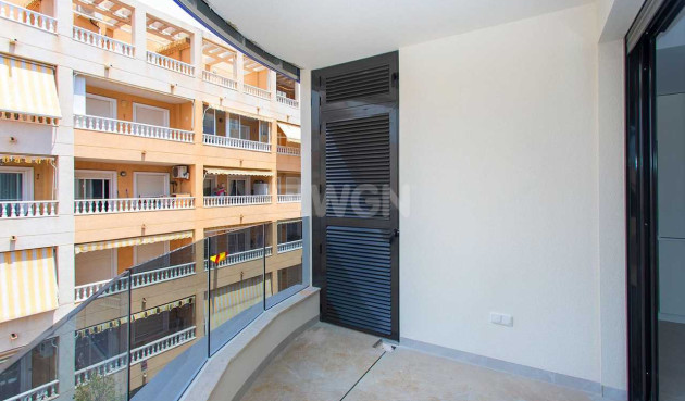 Odsprzedaż - Mieszkanie w bloku - Torrevieja - Costa Blanca
