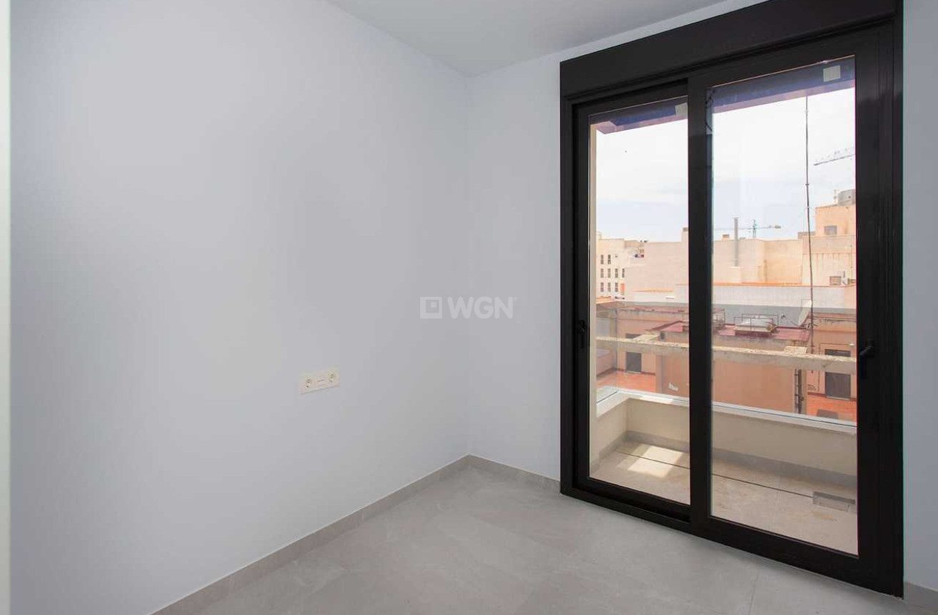 Odsprzedaż - Mieszkanie w bloku - Torrevieja - Costa Blanca