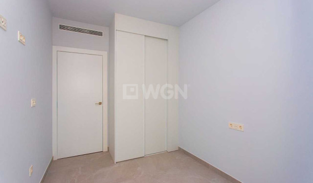 Odsprzedaż - Mieszkanie w bloku - Torrevieja - Costa Blanca