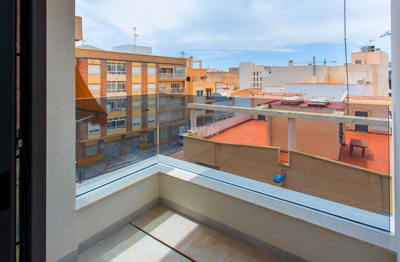 Odsprzedaż - Mieszkanie w bloku - Torrevieja - Costa Blanca